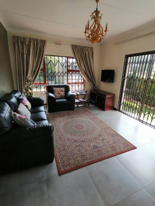 Garden And Park Leisure On Tugela Apartment Benoni Exterior photo